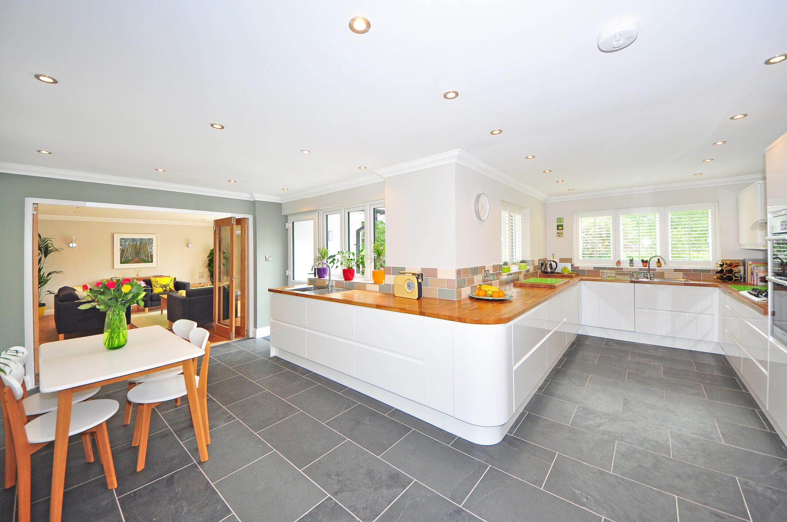 How to Choose the Right Tiles for Your Kitchen: A Homeowners Guide